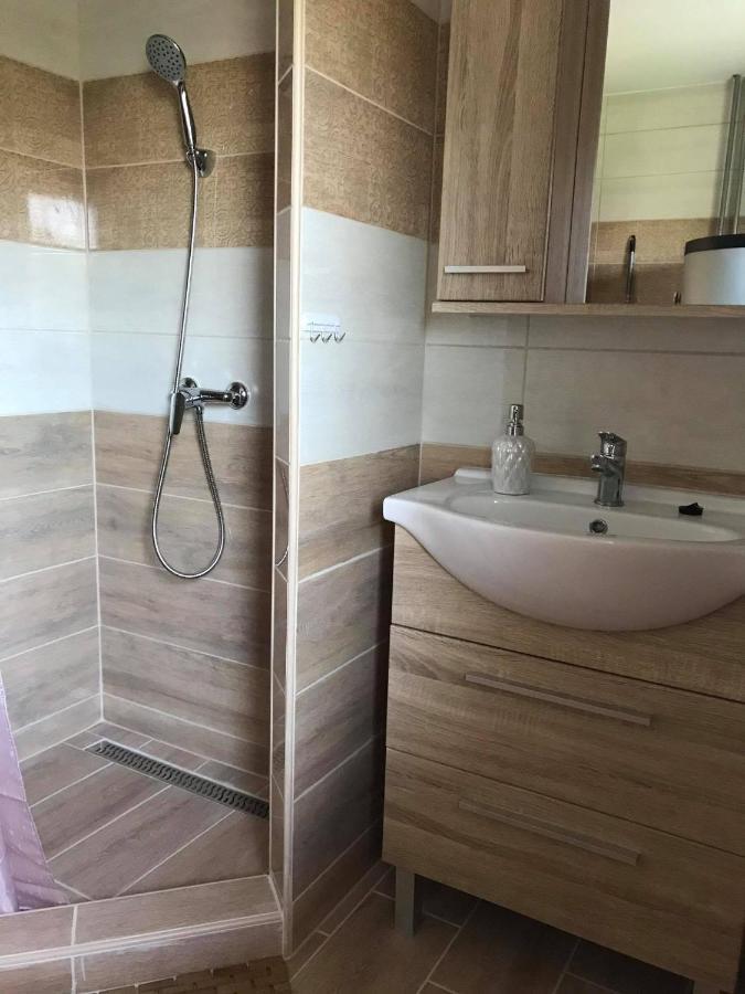 Royal De Lux Apartment Hajduszoboszlo Bagian luar foto
