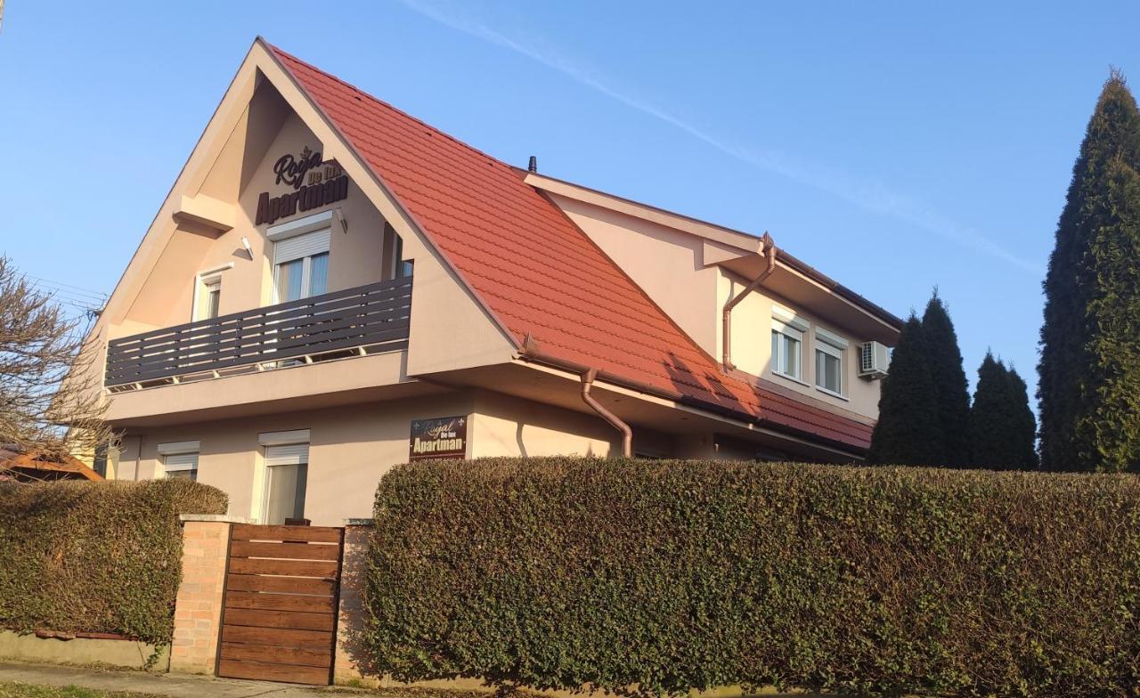 Royal De Lux Apartment Hajduszoboszlo Bagian luar foto