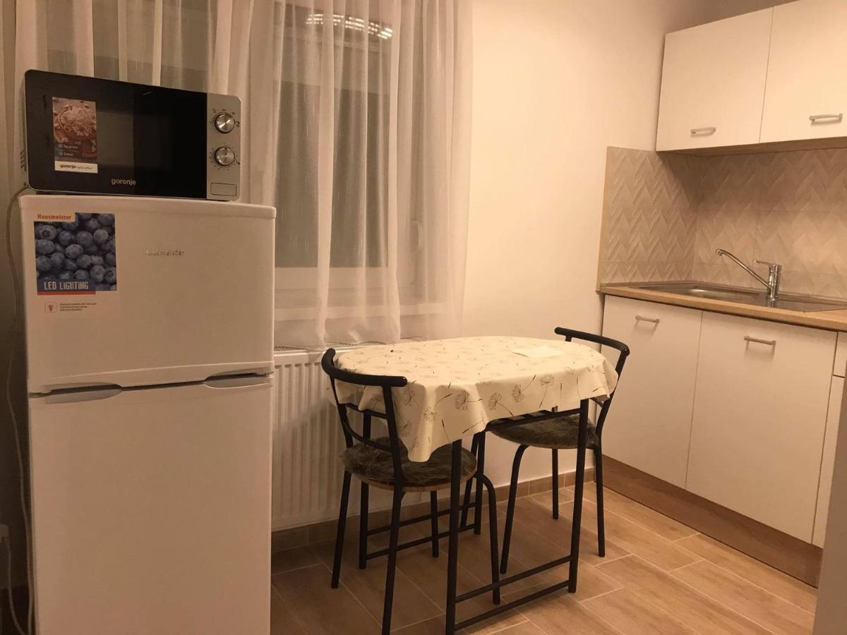 Royal De Lux Apartment Hajduszoboszlo Bagian luar foto